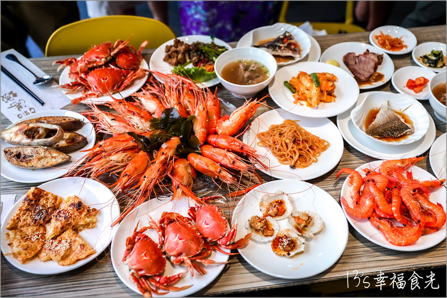 【台中吃到飽餐廳】中部人好愛這間《潮港城太陽百匯》天天海鮮直送＆百道菜色吃到飽｜太陽百匯價目表｜潮港城停車｜潮港城吃到飽｜台中海鮮吃到飽｜台中聚餐 @13&#039;s幸福食光