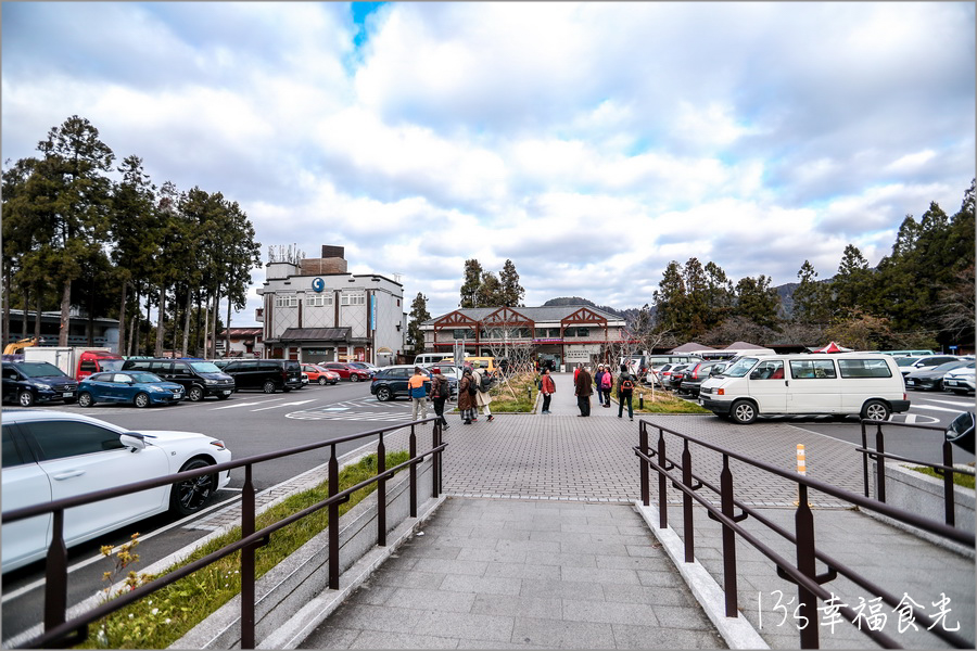 【阿里山小火車旅遊】阿里山兩天一夜行程《林鐵全線通車》搭著阿里山中興號上山住一晚！看阿里山日出｜坐蒸汽小火車(季節限定賞楓列車)｜極光祝山啤酒祝山杯｜奮起湖車庫園區｜得恩亞納 @13&#039;s幸福食光