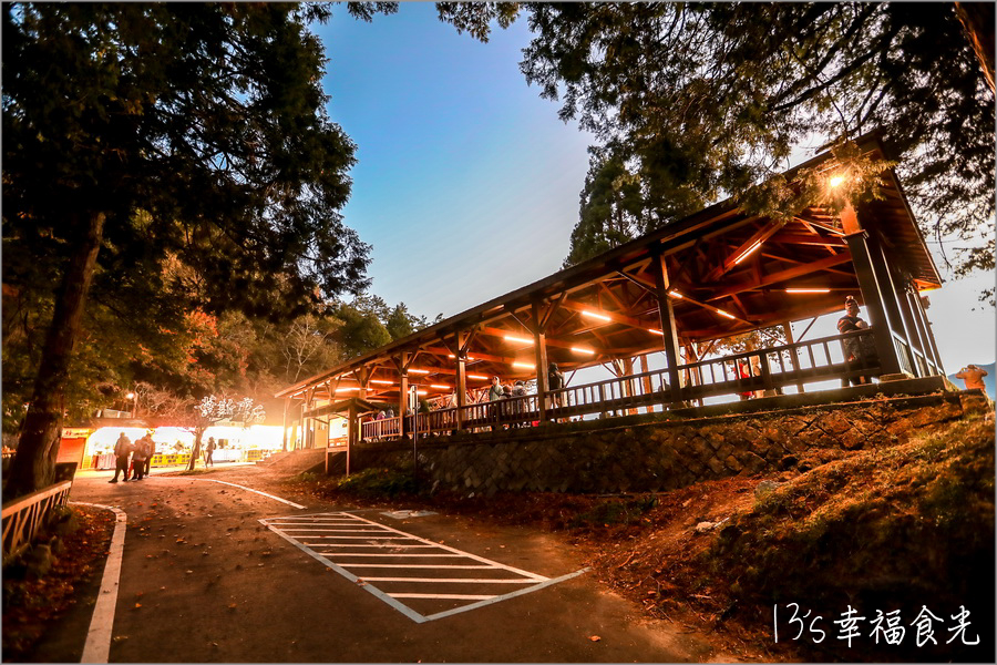 【阿里山小火車旅遊】阿里山兩天一夜行程《林鐵全線通車》搭著阿里山中興號上山住一晚！看阿里山日出｜坐蒸汽小火車(季節限定賞楓列車)｜極光祝山啤酒祝山杯｜奮起湖車庫園區｜得恩亞納 @13&#039;s幸福食光