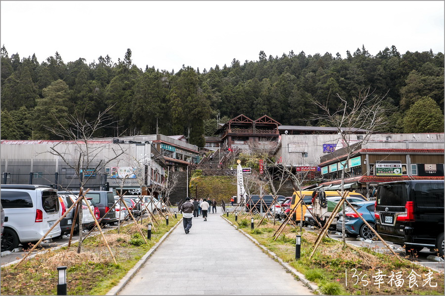 【阿里山小火車旅遊】阿里山兩天一夜行程《林鐵全線通車》搭著阿里山中興號上山住一晚！看阿里山日出｜坐蒸汽小火車(季節限定賞楓列車)｜極光祝山啤酒祝山杯｜奮起湖車庫園區｜得恩亞納 @13&#039;s幸福食光