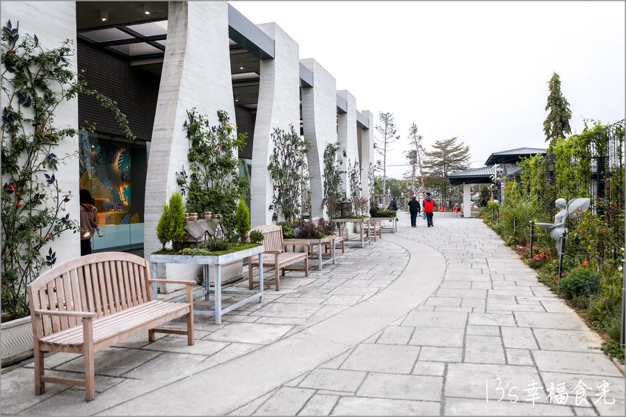 【台南旅遊景點】偽出國旅行趣！台南後壁《雅聞湖濱療癒森林》漫遊雅聞玫瑰花園的療癒景色｜雅聞後壁館｜Terapy餐廳(脈輪廚房)｜雅聞香皂｜雅聞必買｜台南一日遊景點推薦 @13&#039;s幸福食光