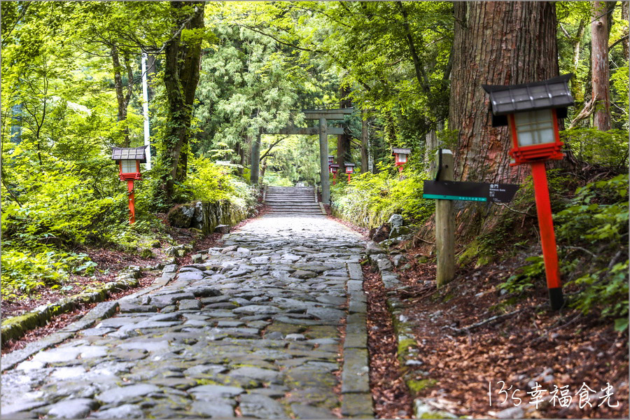 【鳥取旅遊行程】鳥取自由行DAY1鳥取大山半日遊～朝聖大神山神社奧宮｜大山MR.BURGER｜大山牧場牛奶故鄉｜大山櫻水高原空中纜車｜燒肉牛王倉吉店｜鳥取住宿推薦 @13&#039;s幸福食光
