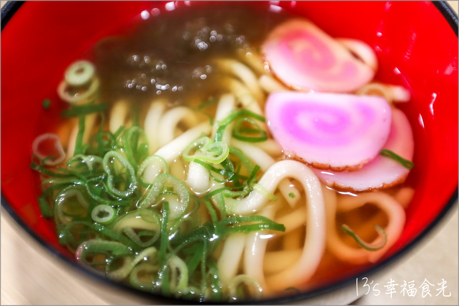 【鳥取旅遊行程】鳥取自由行DAY2倉吉一日遊行程～すみれ食堂(牛骨拉麵)｜北榮町名偵探柯南散步路線｜倉吉白壁土蔵群｜出雲山展望台｜大湊宮鳥居｜東鄉池漫遊 @13&#039;s幸福食光