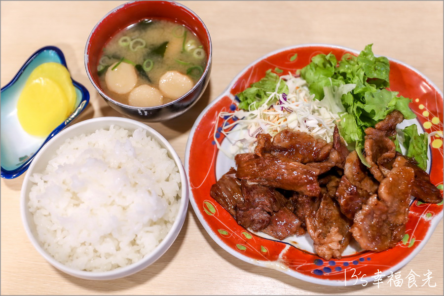 【鳥取旅遊行程】鳥取自由行DAY2倉吉一日遊行程～すみれ食堂(牛骨拉麵)｜北榮町名偵探柯南散步路線｜倉吉白壁土蔵群｜出雲山展望台｜大湊宮鳥居｜東鄉池漫遊 @13&#039;s幸福食光
