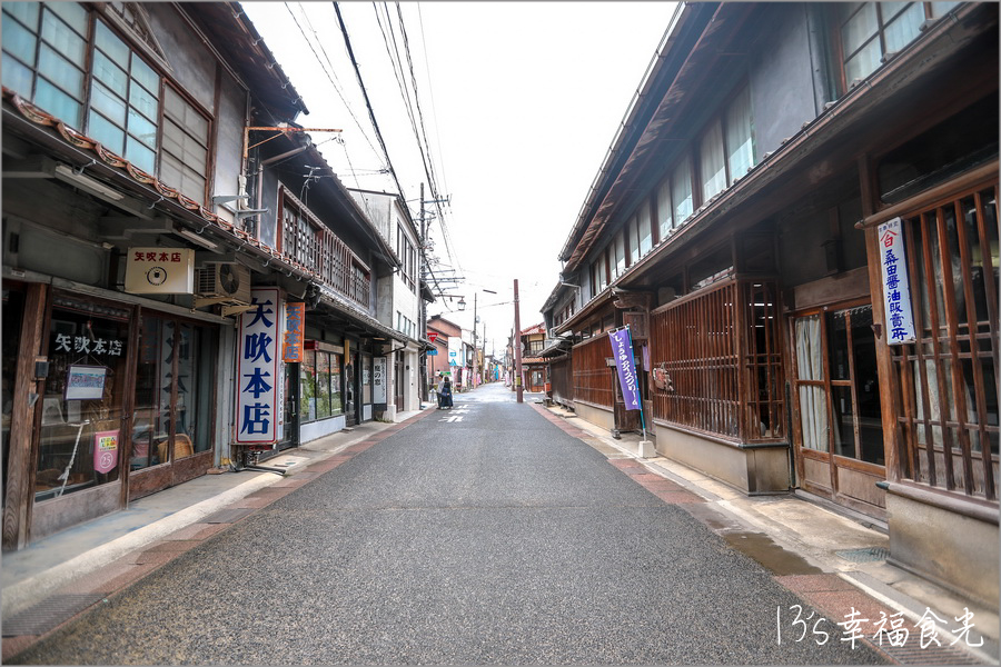 【鳥取旅遊行程】鳥取自由行DAY2倉吉一日遊行程～すみれ食堂(牛骨拉麵)｜北榮町名偵探柯南散步路線｜倉吉白壁土蔵群｜出雲山展望台｜大湊宮鳥居｜東鄉池漫遊 @13&#039;s幸福食光