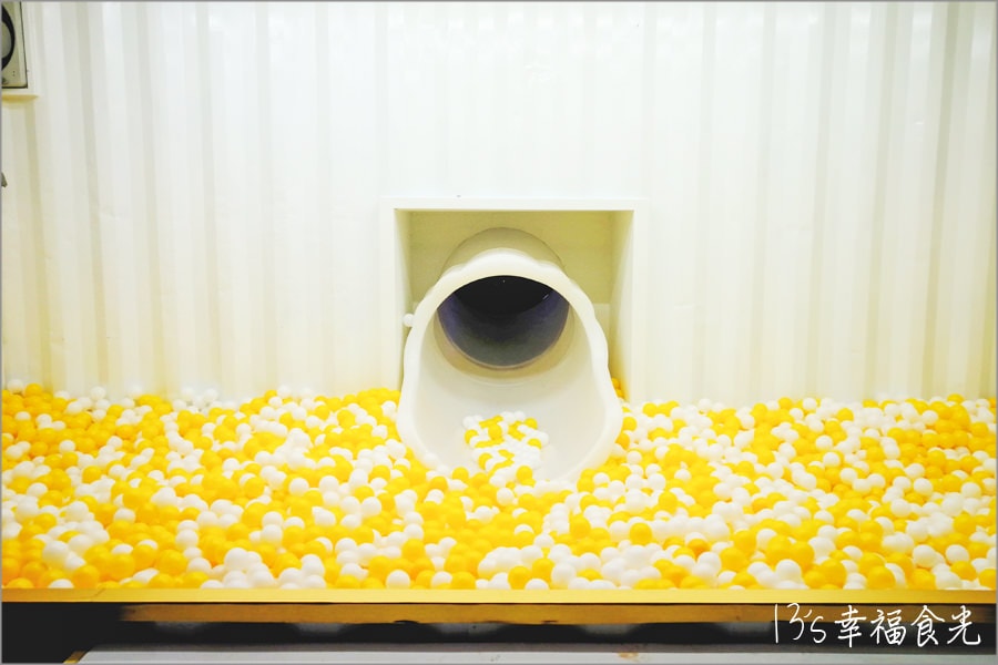 【2018新北市歡樂耶誕城】充滿愛的璀璨耶誕城市「2018新北耶誕城」~2018耶誕節點燈燈區&晚餐大遠百鼎泰豐/丸龜製麵 - 第14張圖
