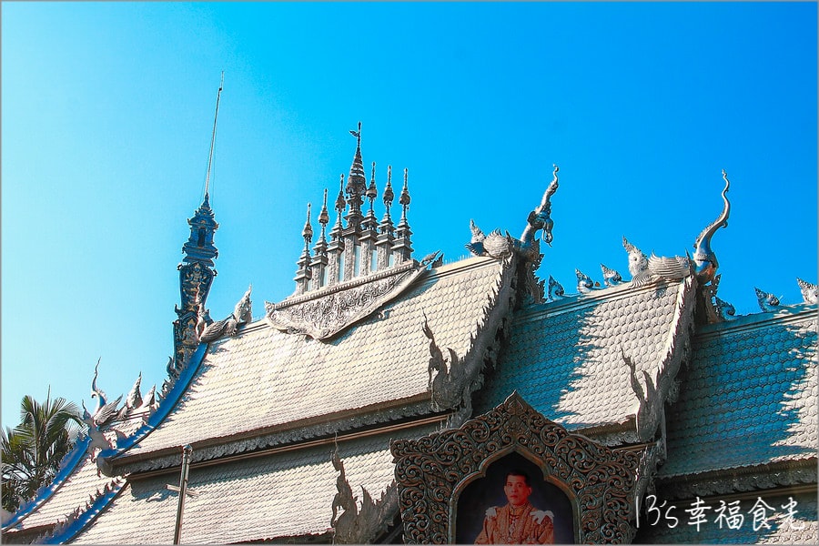 【清邁旅遊景點】清邁銀廟「素攀寺Wat Srisuphan」~走訪銀飾村.朝聖手工打造的銀殿 - 第14張圖