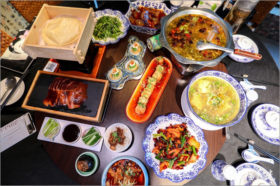 LA時尚川菜墨川四川樟茶烤鴨永康店