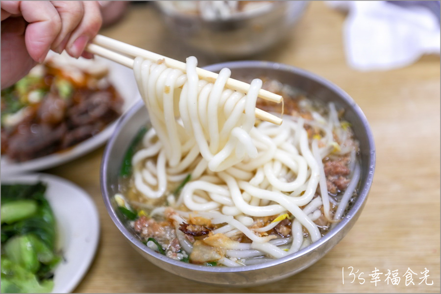 【台東三天兩夜2026】暑假衝台東玩~台東三天兩夜行程就醬玩!住宿︰台東趣淘漫旅飯店|南田裝置藝術|南迴驛站|大鳥休憩區|華源海灣天空之鏡|加路蘭銀河|阿咪米苔目|我在玩-玩冰箱|台東熱氣球2026 - 第26張圖