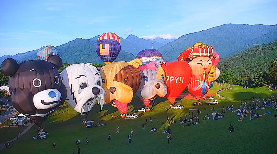 【台東三天兩夜2026】暑假衝台東玩~台東三天兩夜行程就醬玩!住宿︰台東趣淘漫旅飯店|南田裝置藝術|南迴驛站|大鳥休憩區|華源海灣天空之鏡|加路蘭銀河|阿咪米苔目|我在玩-玩冰箱|台東熱氣球2026 - 第31張圖