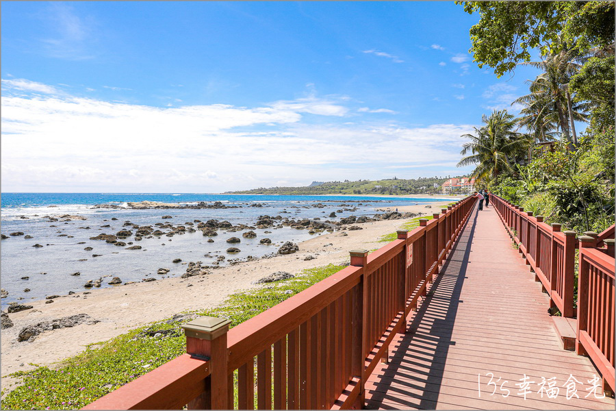 【台東三天兩夜2026】暑假衝台東玩~台東三天兩夜行程就醬玩!住宿︰台東趣淘漫旅飯店|南田裝置藝術|南迴驛站|大鳥休憩區|華源海灣天空之鏡|加路蘭銀河|阿咪米苔目|我在玩-玩冰箱|台東熱氣球2026 - 第42張圖