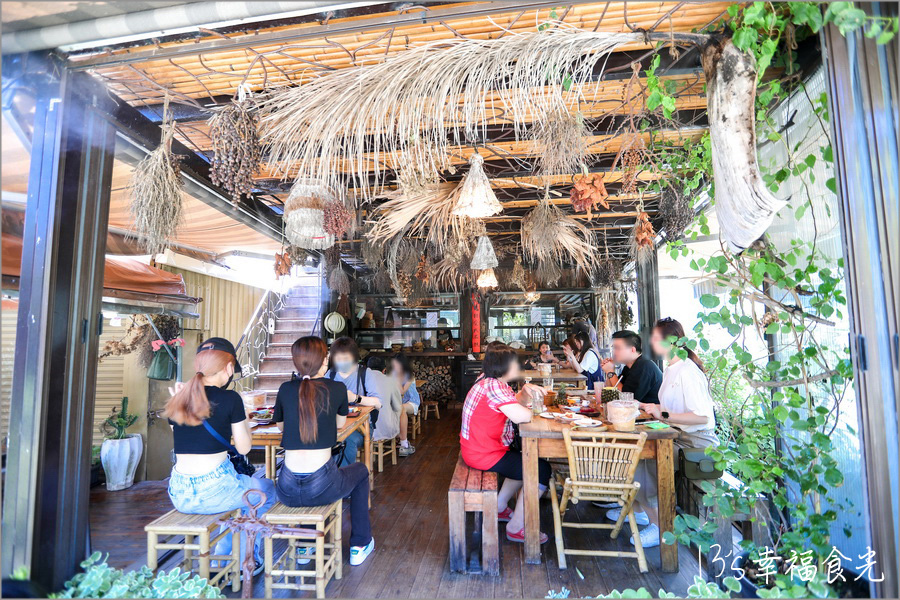 【台東三天兩夜2026】暑假衝台東玩~台東三天兩夜行程就醬玩!住宿︰台東趣淘漫旅飯店|南田裝置藝術|南迴驛站|大鳥休憩區|華源海灣天空之鏡|加路蘭銀河|阿咪米苔目|我在玩-玩冰箱|台東熱氣球2026 - 第49張圖