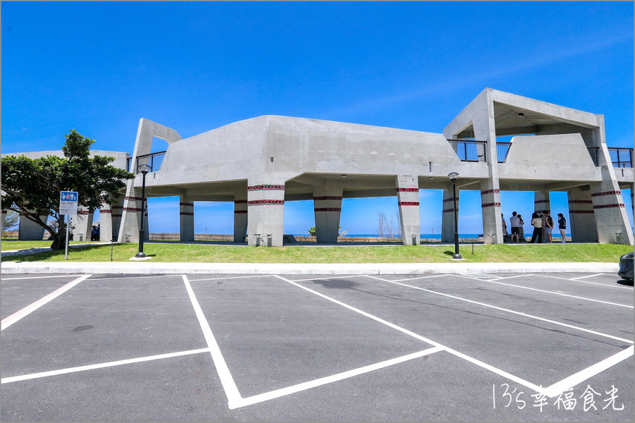 【台東三天兩夜2026】暑假衝台東玩~台東三天兩夜行程就醬玩!住宿︰台東趣淘漫旅飯店|南田裝置藝術|南迴驛站|大鳥休憩區|華源海灣天空之鏡|加路蘭銀河|阿咪米苔目|我在玩-玩冰箱|台東熱氣球2026 - 第72張圖