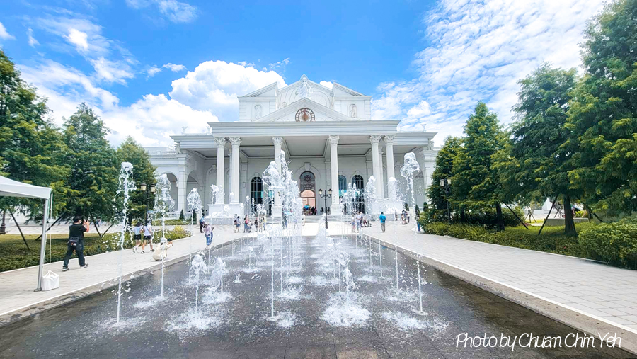 【嘉義大林城堡景點】純白系歐風城堡觀光工廠!嘉義大林「蓋婭莊園」宛如置身國外~拍照打卡景點|大林康倪時代美學莊園|蓋婭莊園門票|大林觀光工廠|大林景點|嘉義旅遊景點 - 第8張圖 蓋婭莊園