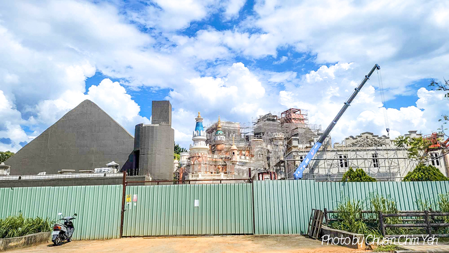 【嘉義大林城堡景點】純白系歐風城堡觀光工廠!嘉義大林「蓋婭莊園」宛如置身國外~拍照打卡景點|大林康倪時代美學莊園|蓋婭莊園門票|大林觀光工廠|大林景點|嘉義旅遊景點 - 第23張圖