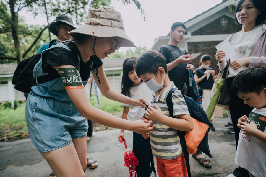 【橋頭糖廠糖業文創節】把握明天,大玩一波!活動開幕首日人潮滿滿~全台獨家禁閉室實境解謎,一開放報名就瞬間額滿|糖廠導覽解說一同深度認識橋頭糖廠文化歷史 - 第4張圖 高雄糖業文創節
