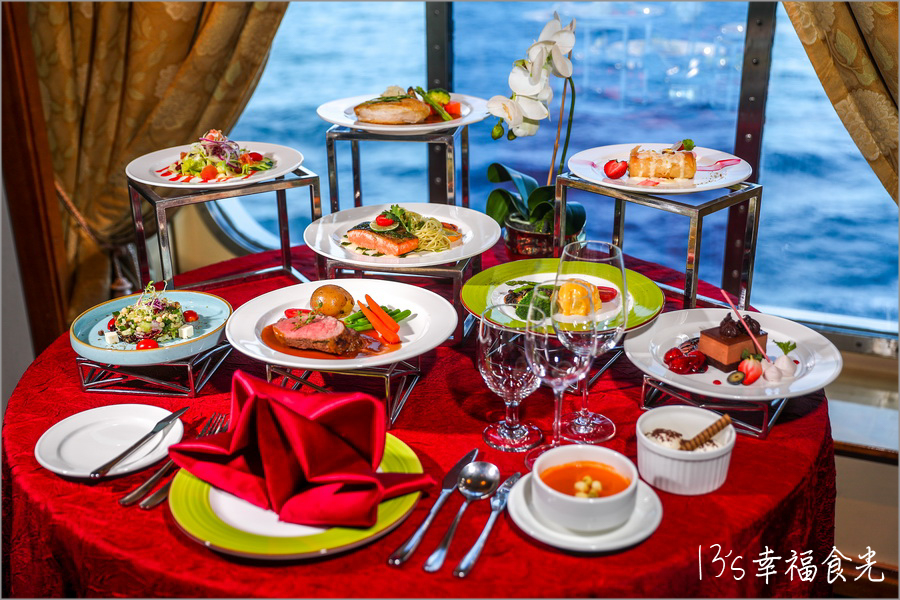 麗星郵輪探索星號餐廳