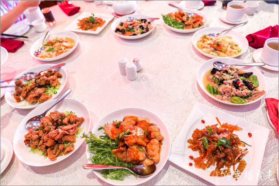 麗星郵輪探索星號餐廳