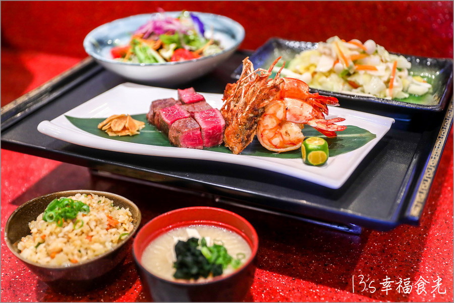 麗星郵輪探索星號餐廳