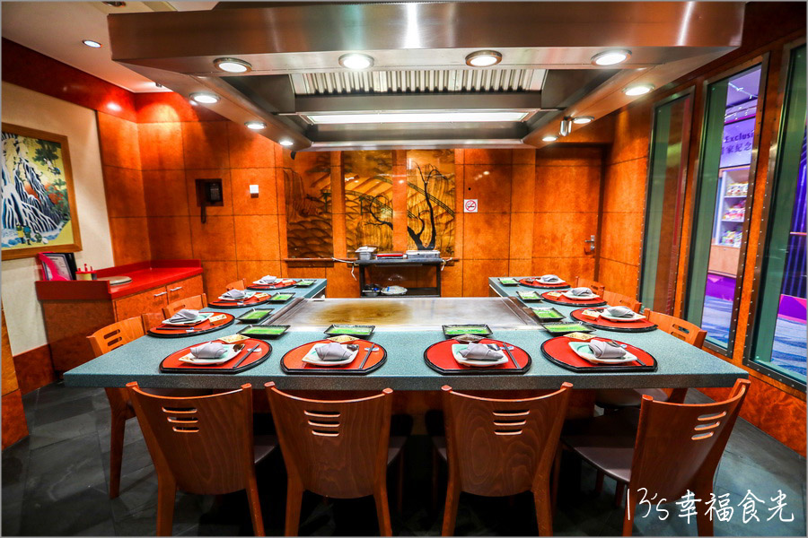 麗星郵輪探索星號餐廳