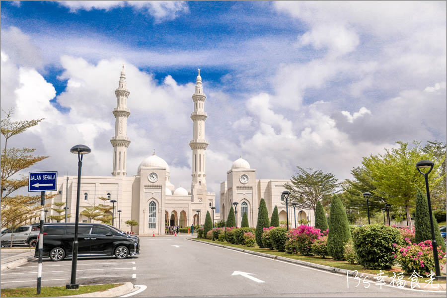 森美蘭景點Masjid Sri Sendayan清真寺