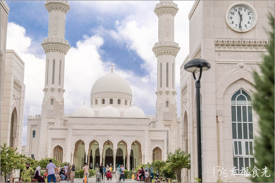 森美蘭景點Masjid Sri Sendayan清真寺