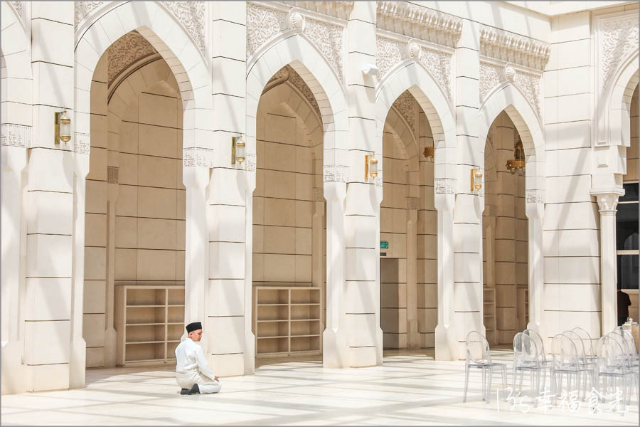 森美蘭景點Masjid Sri Sendayan清真寺