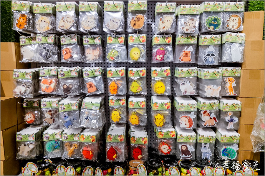 【柔佛一日遊景點】可享用水果大餐與可愛動物互動「迪沙魯水果園」還能安排水果農場參觀、越野沙灘車與騎馬體驗｜迪沙魯果園門票